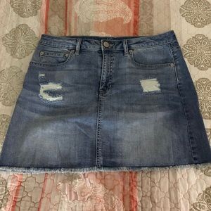 Jean skirt with rip detailing